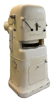 Тестоделительная и формовочная машина Fortuna Automat A3