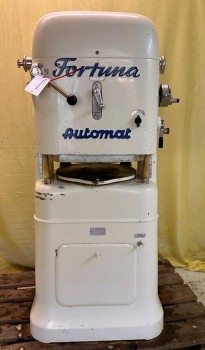 Тестоделитель Automat A3 вальцовочный пресс Fortuna